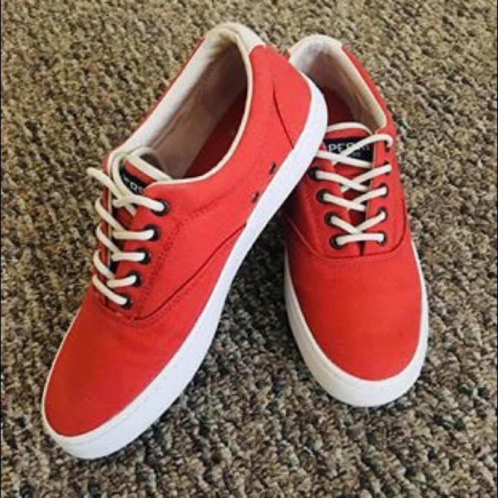 Sperry kicks